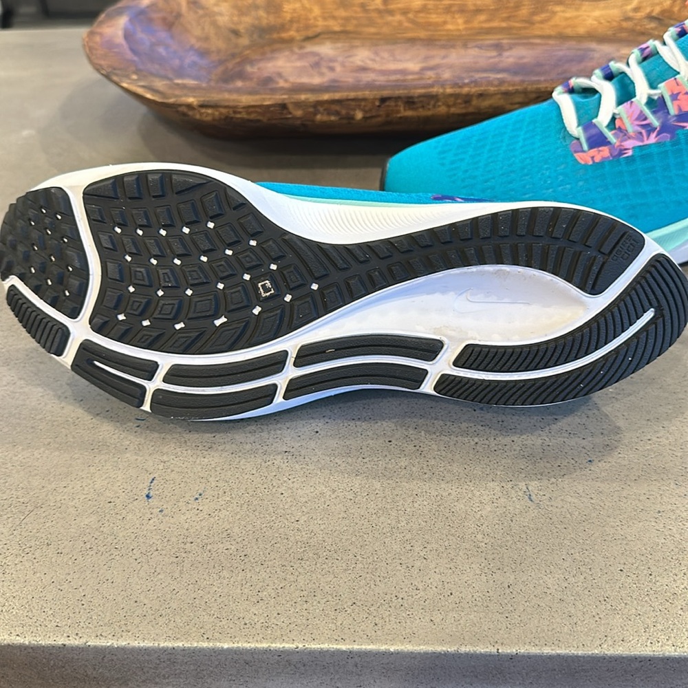 Nike Air Zoom Pegasus 37 Aquamarine Tropical Twist DH3051-300 Women’s Size 8.5 - Picture 4 of 5